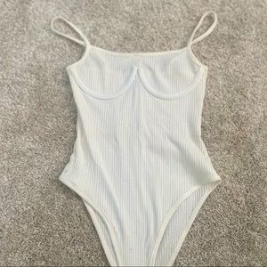 White Princes Polly Bodysuit, exterior wiring detail